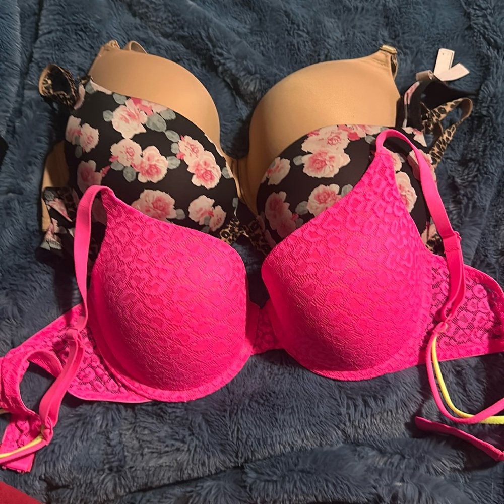 3 bra bundle!!! PINK Victoria's Secret Floral & nude and Neon Pink